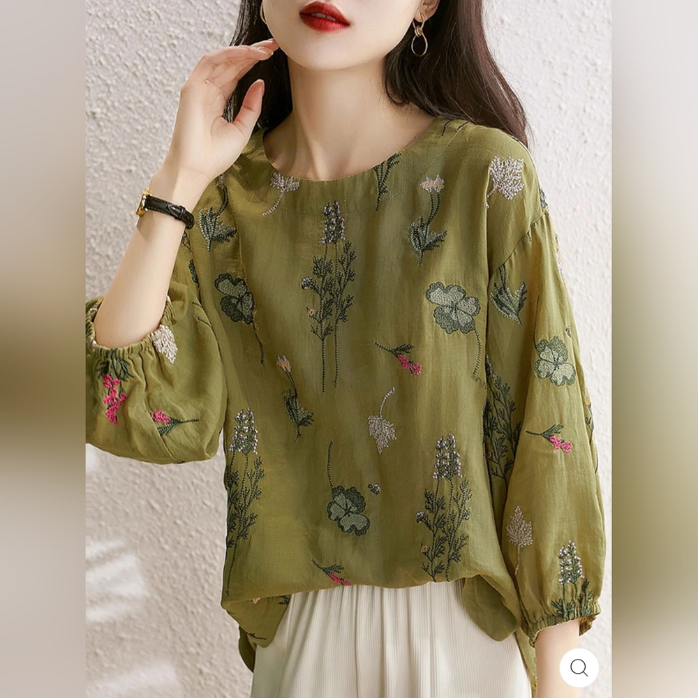 Roselili Morgan Loose Printed Embroidered Top